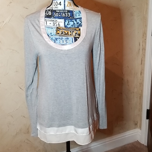 WHBM Top - Picture 1 of 8